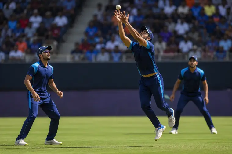 Ultra Fast Fielders! Most Catches in T20I Cricket History